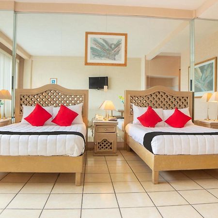 Capital O Hotel Villa Monini 푸에블라 외부 사진