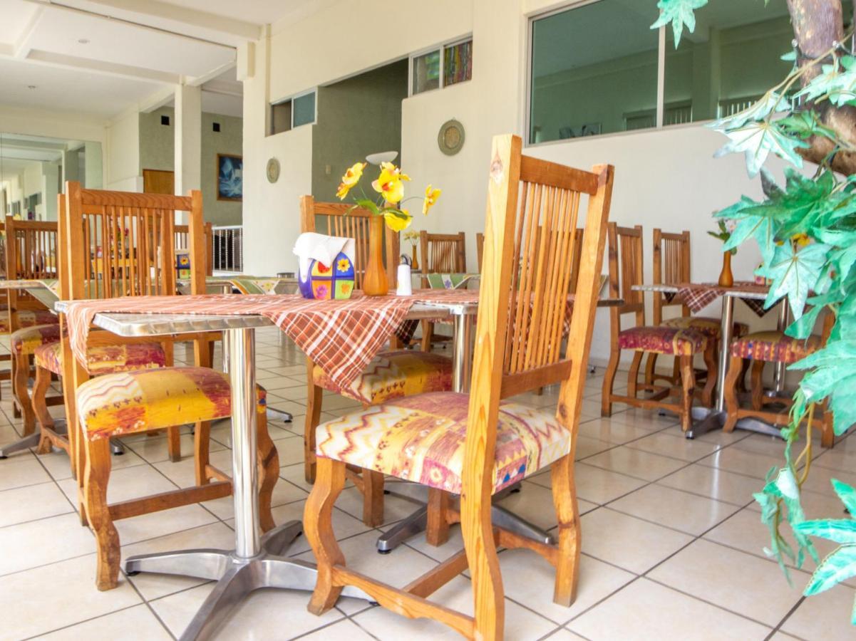 Capital O Hotel Villa Monini 푸에블라 외부 사진