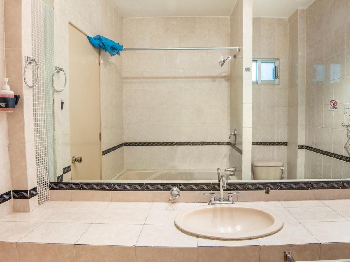 Capital O Hotel Villa Monini 푸에블라 외부 사진